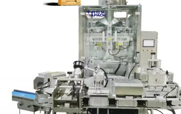 ម៉ាស៊ីនវេចខ្ចប់ម៉ាស៊ីនបូមធូលីកាបូបគំរូត្រីកោណដោយស្វ័យប្រវត្តិសម្រាប់ម្សៅកាហ្វេ